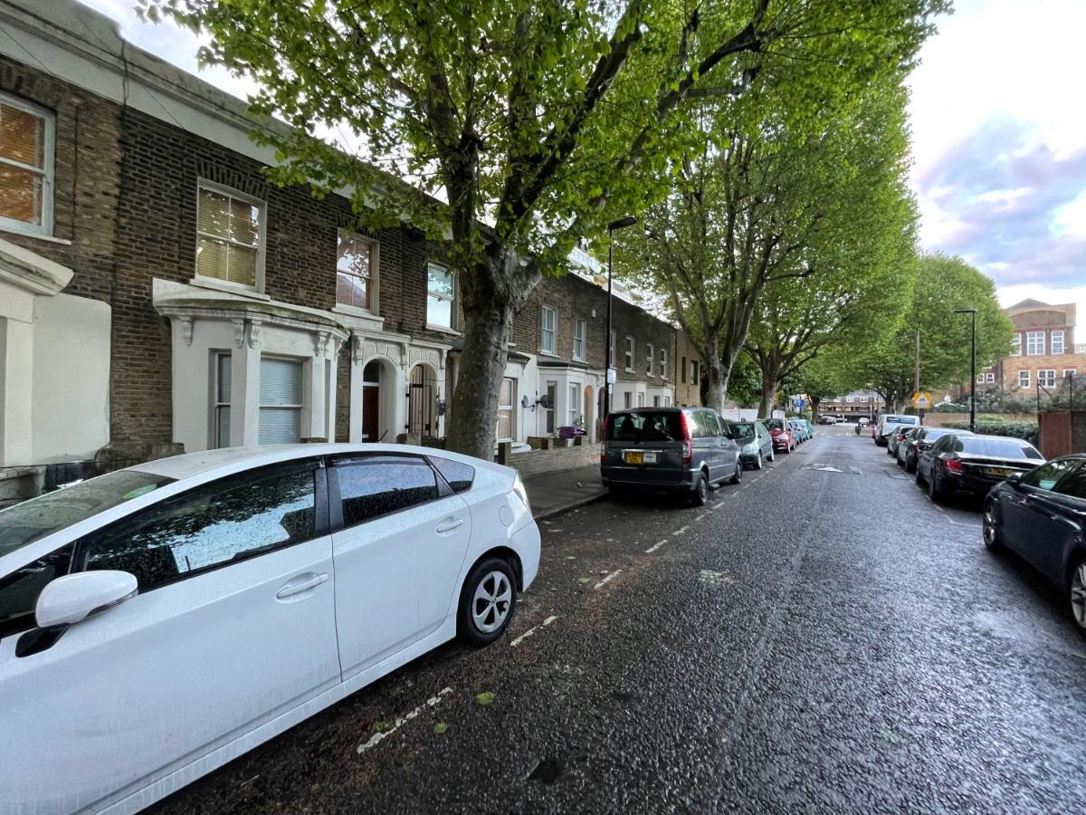 147 Knapp Road House London Exterior photo