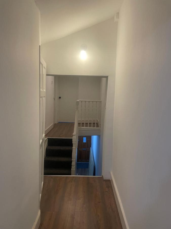 147 Knapp Road House London Exterior photo